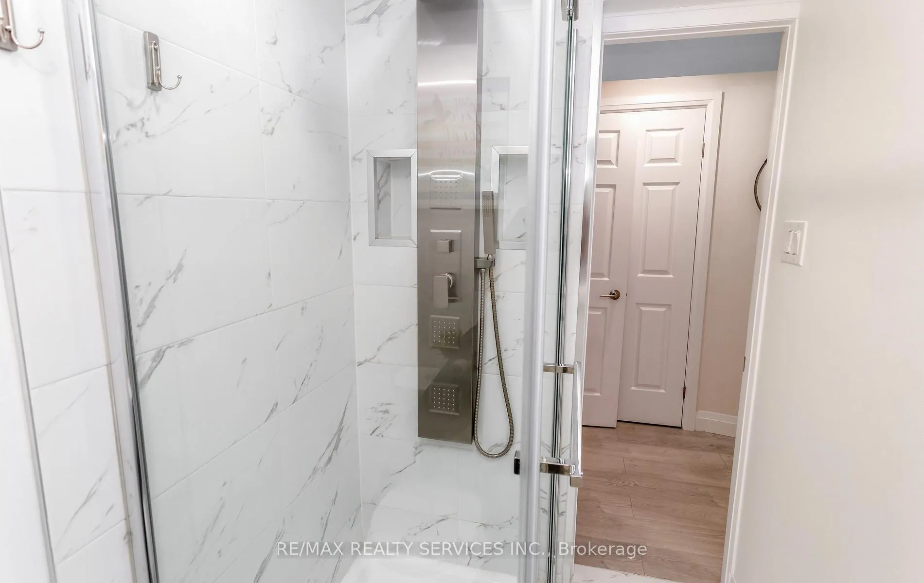 Photo 29 of 14 Todmorden Drive, Brampton, Northwest Sandalwood Parkway — HOMEH