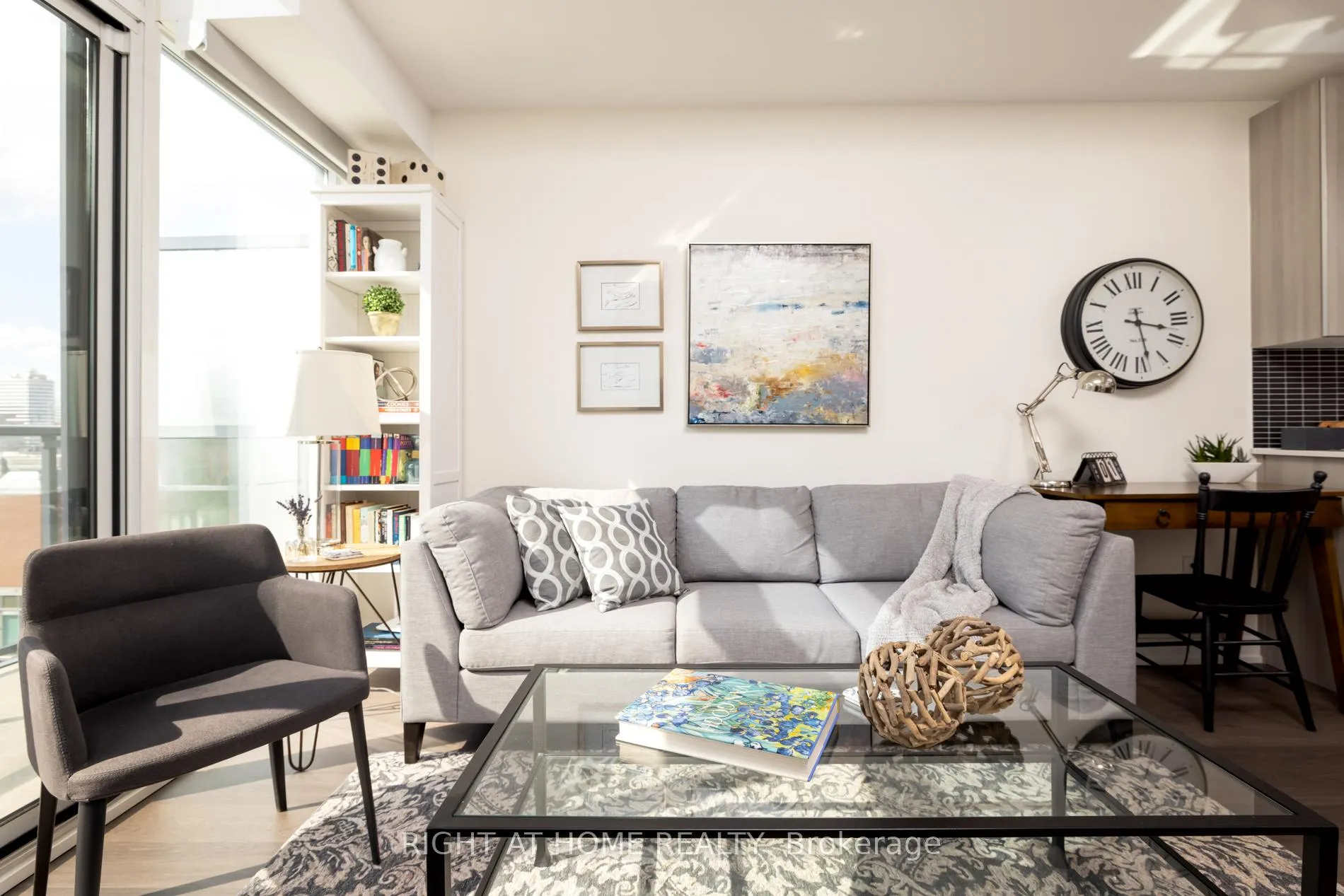 Photo 8 of Unit 1912, 105 George Street E, Toronto, Moss Park — HOMEH