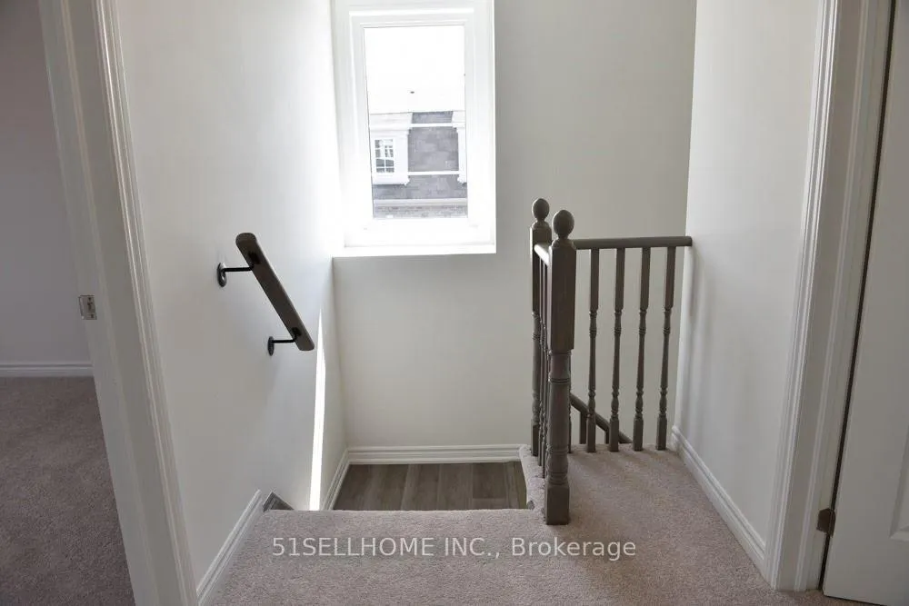 Photo 15 of 35 Gilford Street, Brampton, Credit Valley — HOMEH