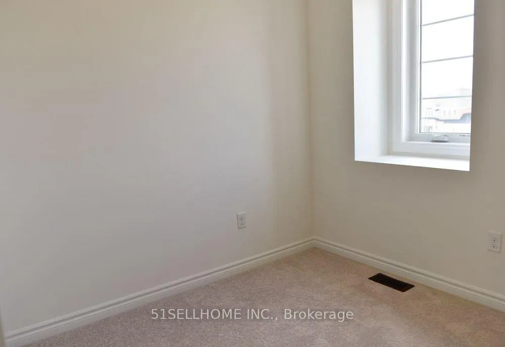Photo 20 of 35 Gilford Street, Brampton, Credit Valley — HOMEH