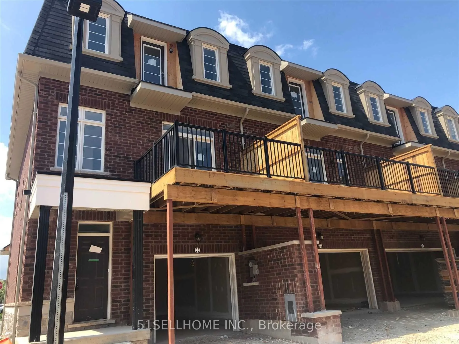 Photo 22 of 35 Gilford Street, Brampton, Credit Valley — HOMEH