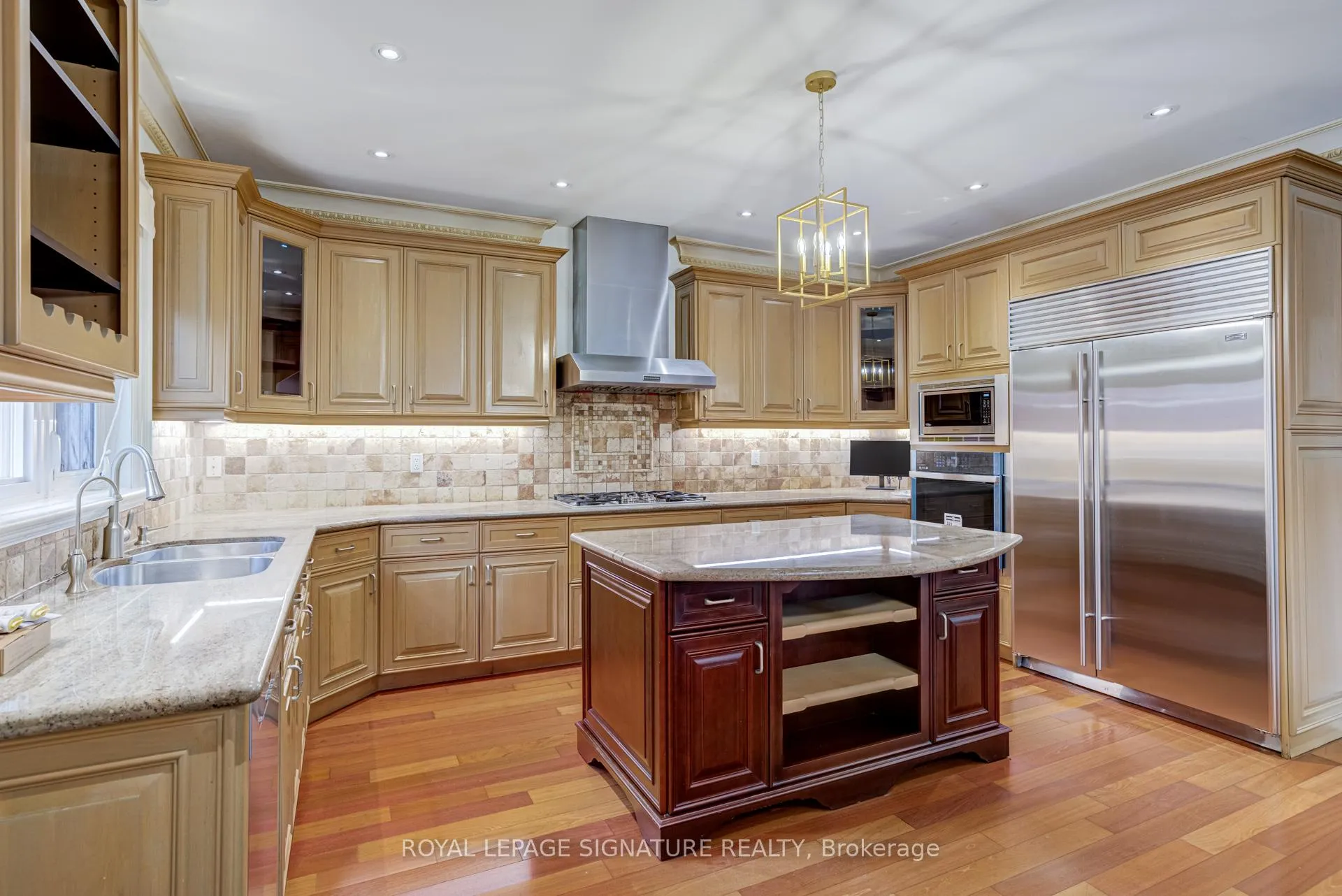 Photo 15 of 38 Pinemeadow Drive, Vaughan, East Woodbridge — HOMEH