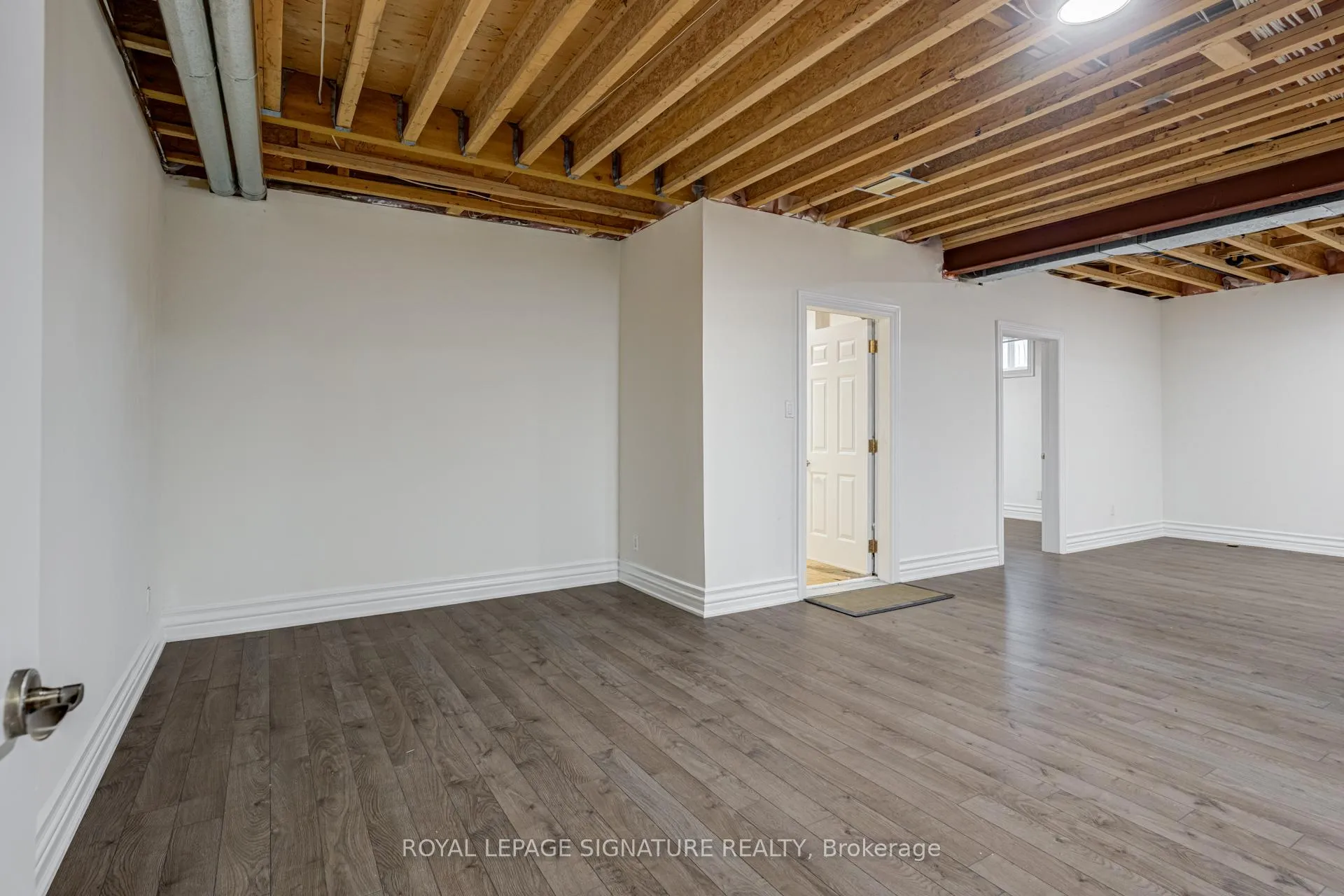 Photo 34 of 38 Pinemeadow Drive, Vaughan, East Woodbridge — HOMEH