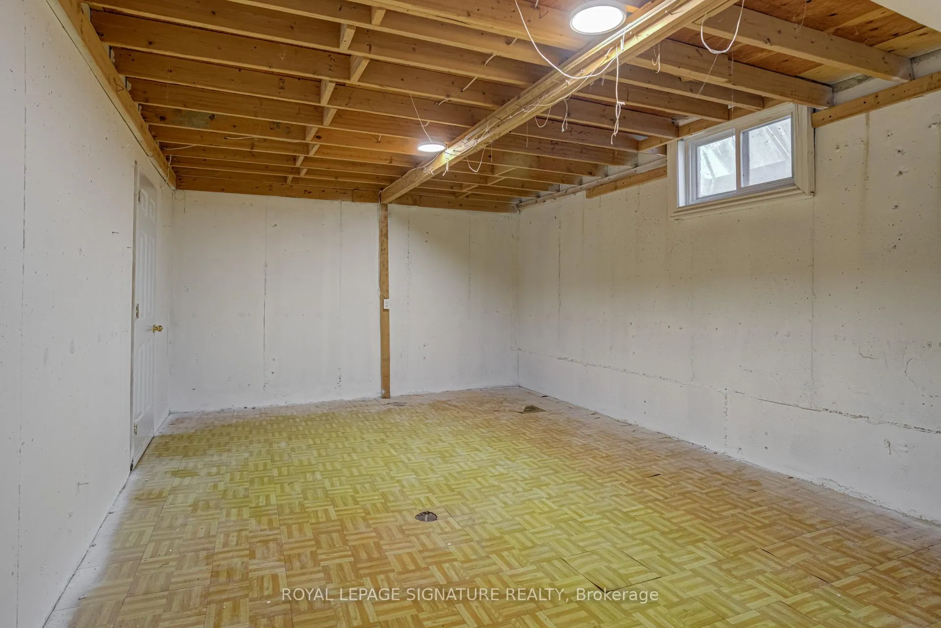 Photo 41 of 38 Pinemeadow Drive, Vaughan, East Woodbridge — HOMEH