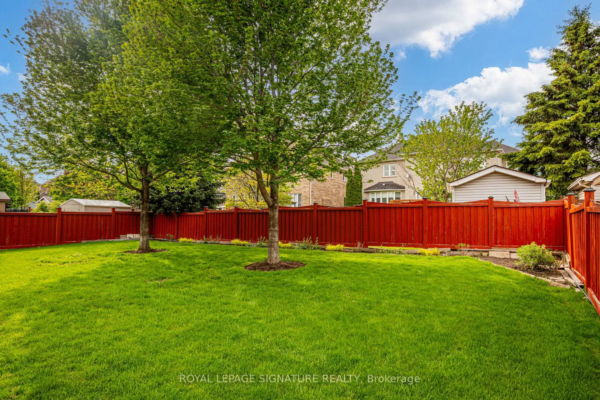 Photo 47 of 38 Pinemeadow Drive, Vaughan, East Woodbridge — HOMEH