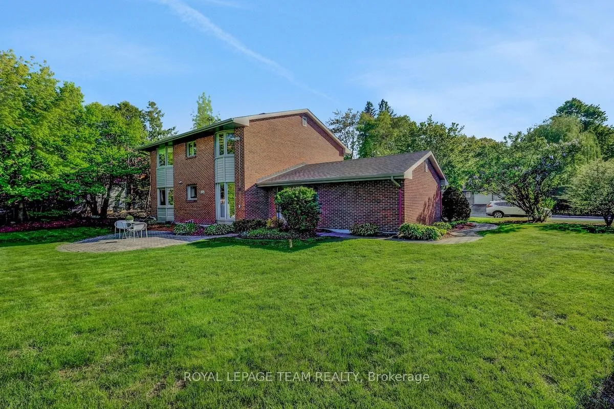 Photo 46 of 33 Okanagan Drive, Ottawa, Bruce Farm/Graham Park/Qualicum/Bellands — HOMEH