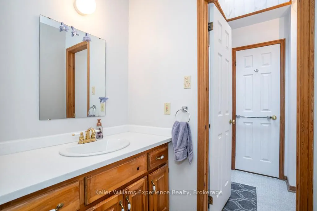 Photo 27 of 14 Oneida Crescent, Tiny, Rural Tiny — HOMEH