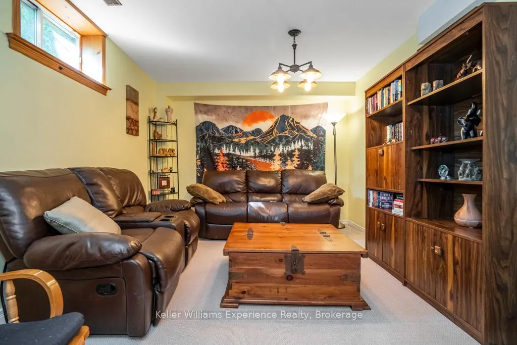 Photo 36 of 14 Oneida Crescent, Tiny, Rural Tiny — HOMEH
