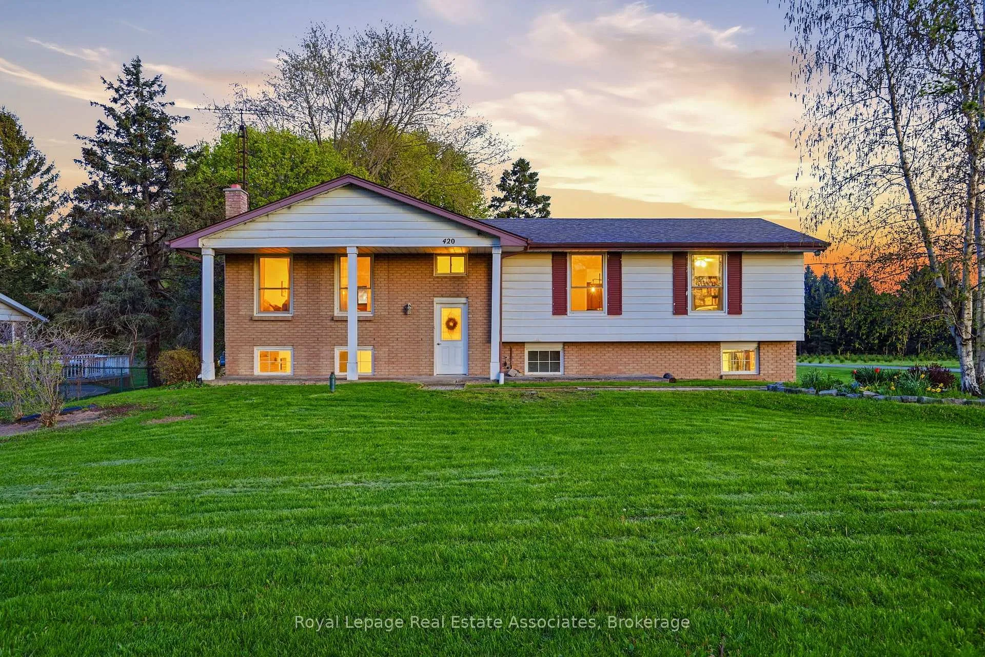 Front of 420 Concession 5 Road W