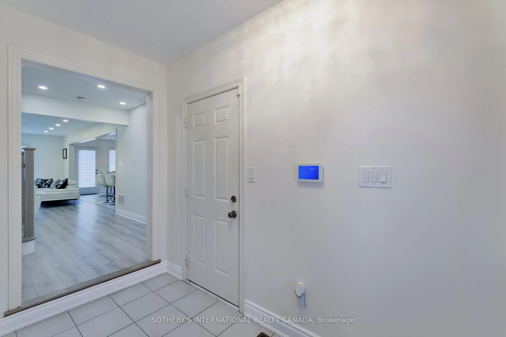 Photo 8 of 29 Owens Road, New Tecumseth, Alliston — HOMEH