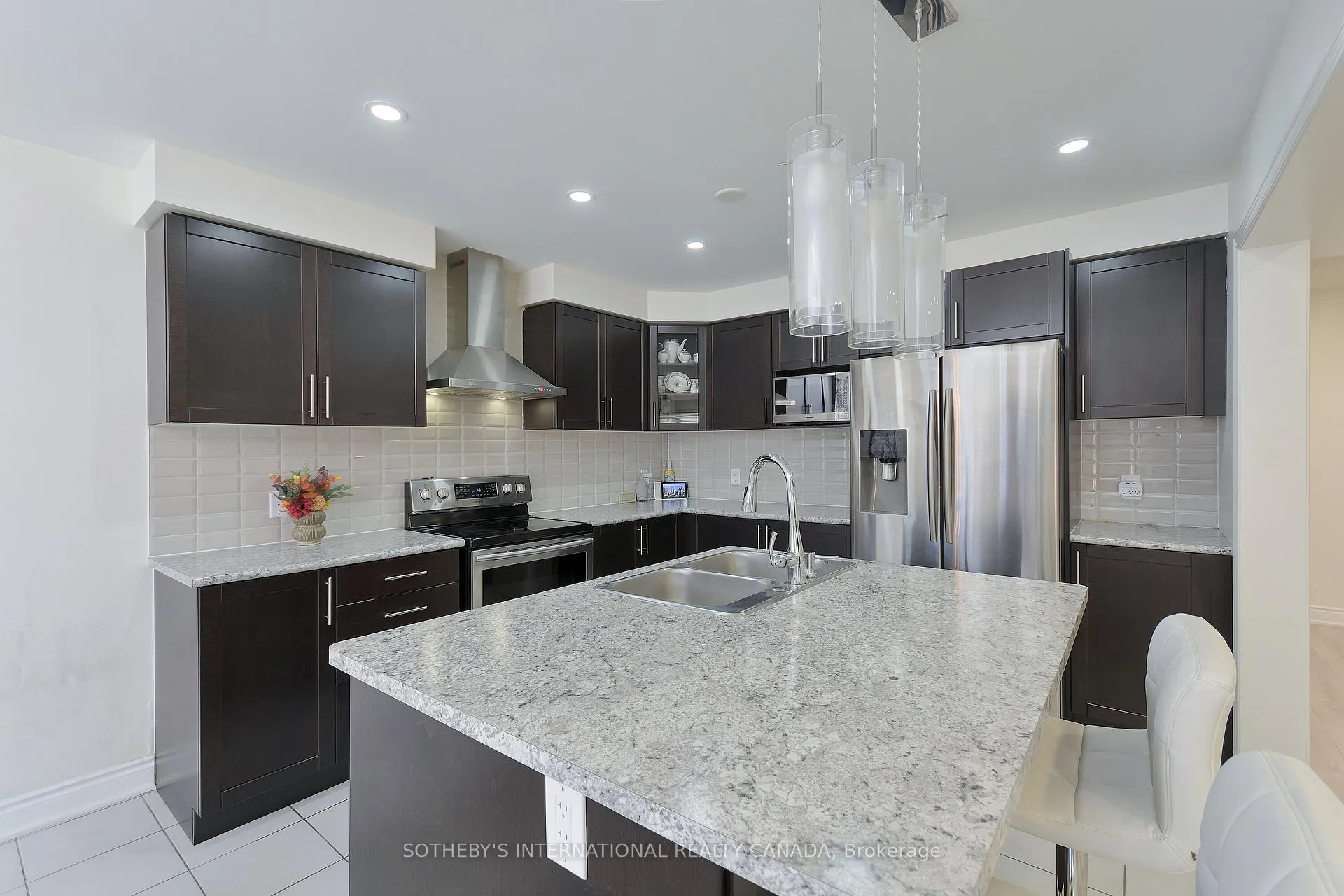Photo 14 of 29 Owens Road, New Tecumseth, Alliston — HOMEH