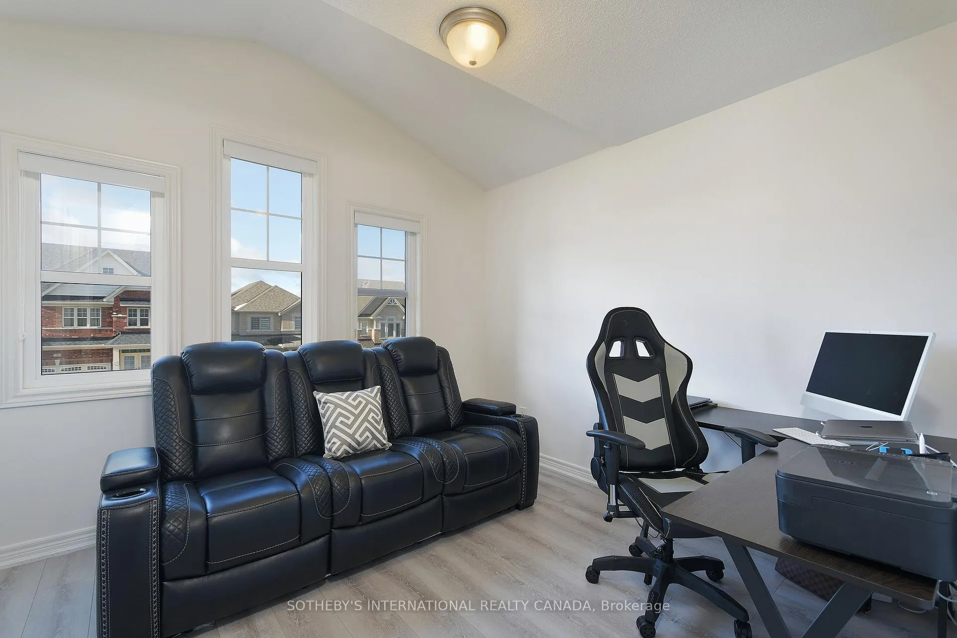 Photo 31 of 29 Owens Road, New Tecumseth, Alliston — HOMEH