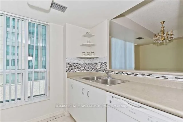 Photo 11 of Unit 411, 2565 Erin Centre Boulevard, Mississauga, Central Erin Mills — HOMEH