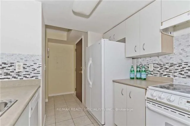 Photo 13 of Unit 411, 2565 Erin Centre Boulevard, Mississauga, Central Erin Mills — HOMEH