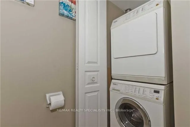 Photo 15 of Unit 411, 2565 Erin Centre Boulevard, Mississauga, Central Erin Mills — HOMEH