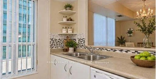 Photo 8 of Unit 411, 2565 Erin Centre Boulevard, Mississauga, Central Erin Mills — HOMEH