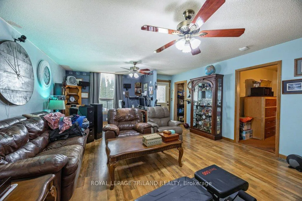 Photo 7 of 8 Weldon Avenue, St. Thomas — HOMEH