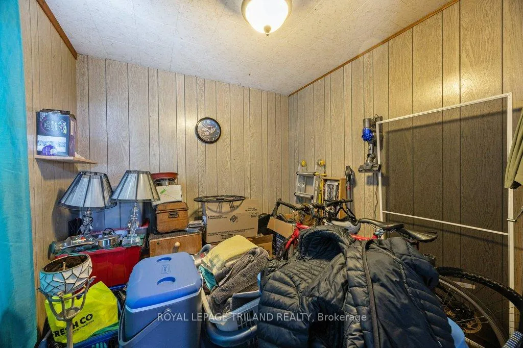 Photo 8 of 8 Weldon Avenue, St. Thomas — HOMEH