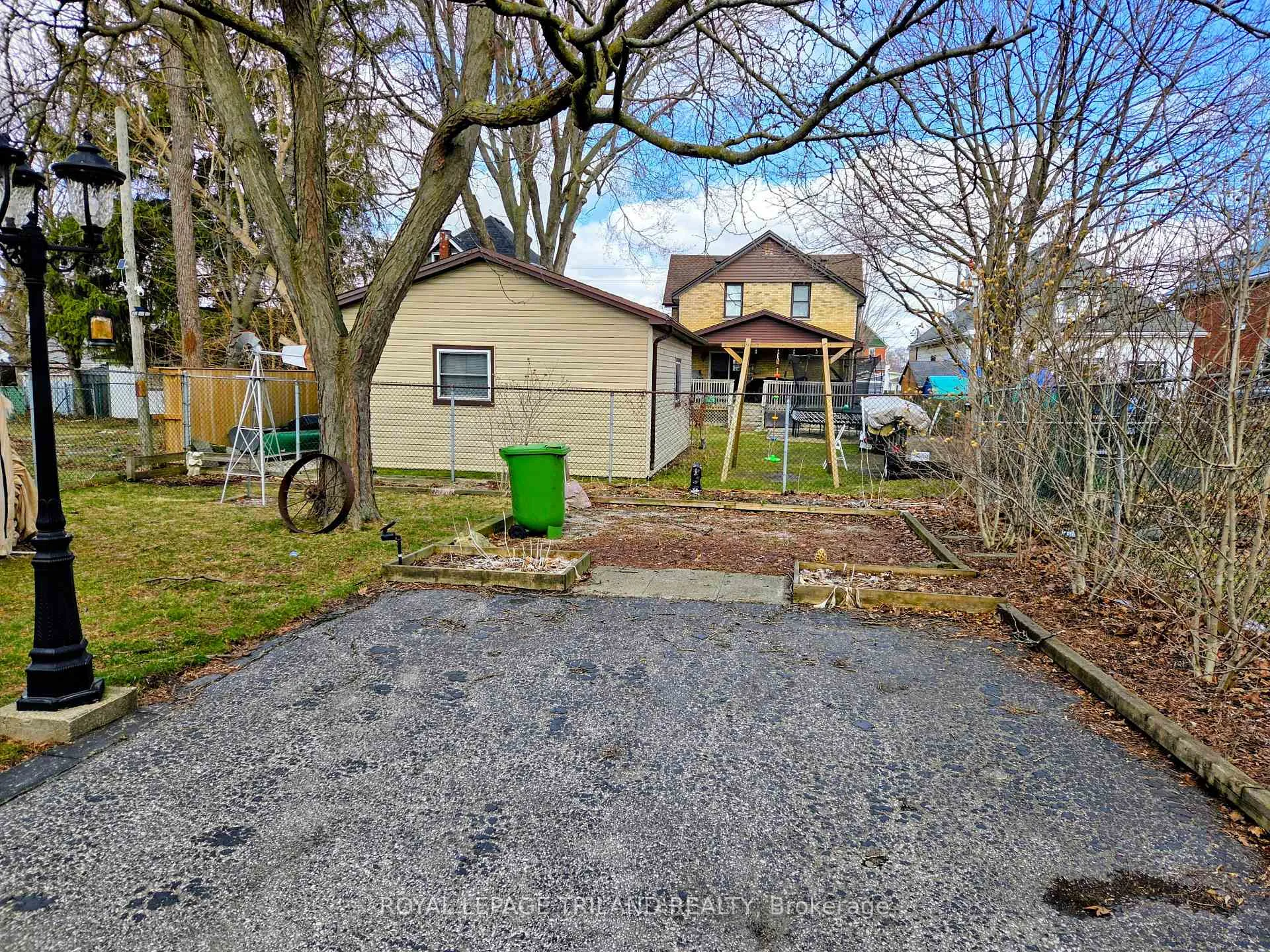 Photo 20 of 8 Weldon Avenue, St. Thomas — HOMEH