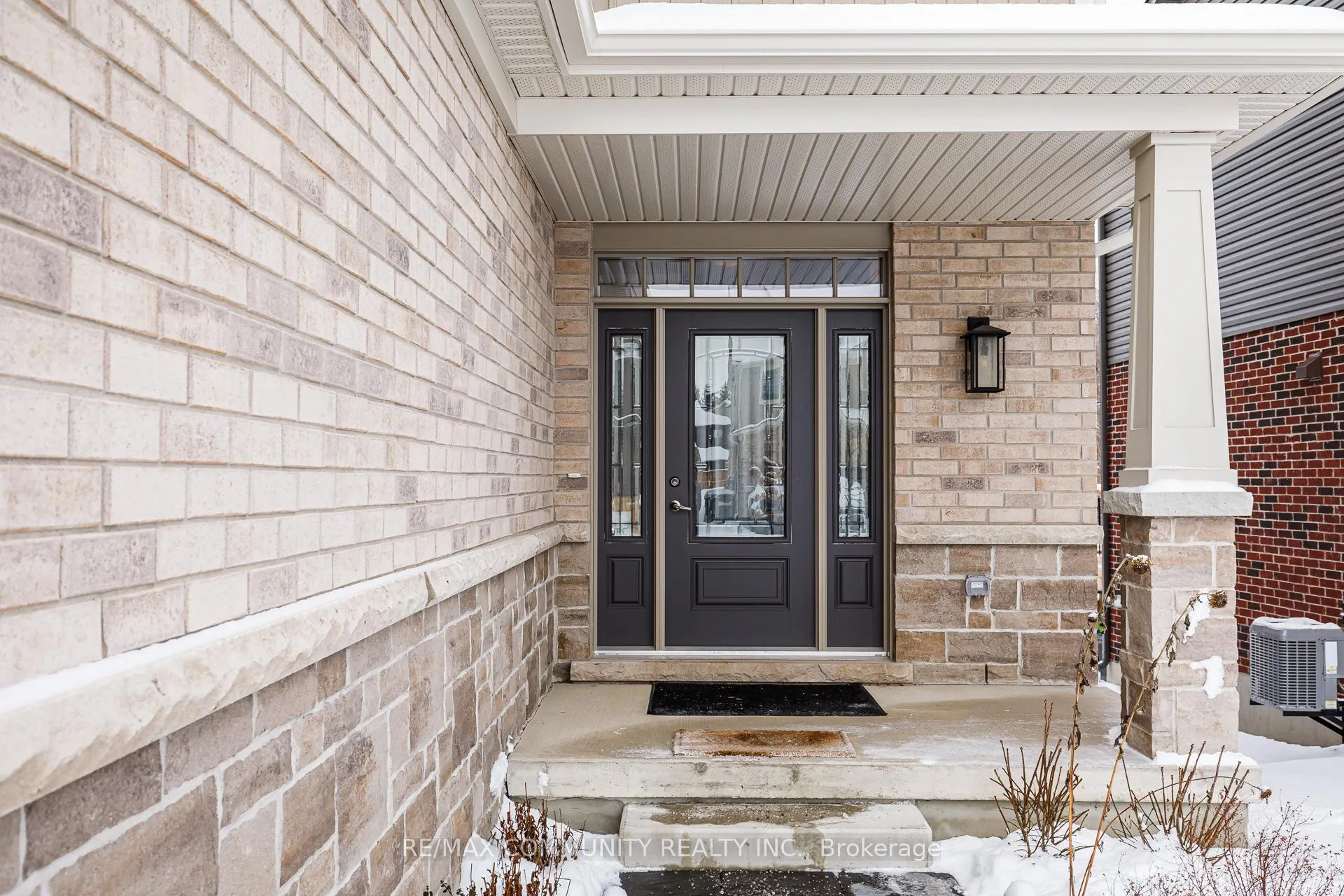 Photo 4 of 122 Plewes Drive, Collingwood — HOMEH