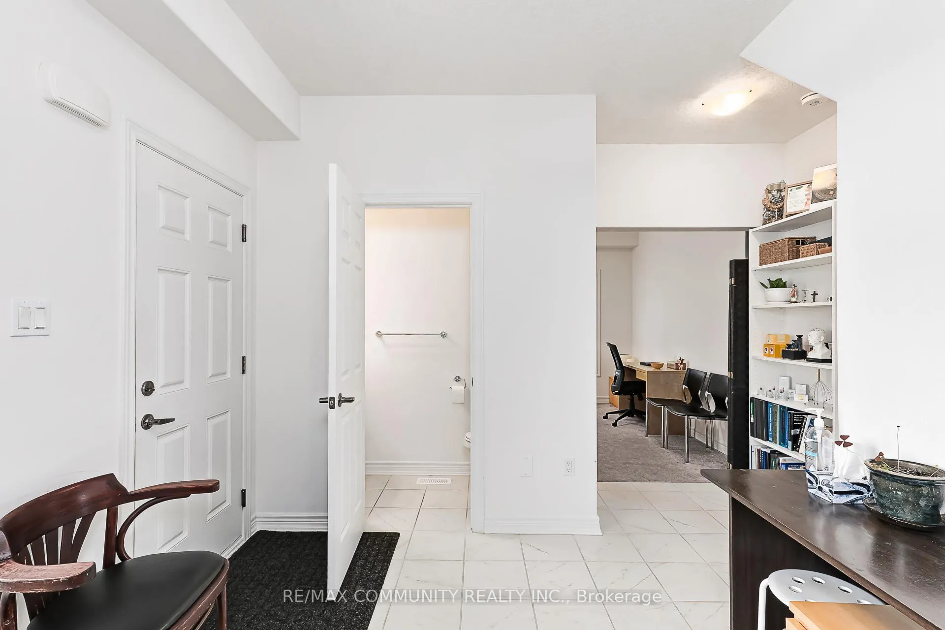 Photo 6 of 122 Plewes Drive, Collingwood — HOMEH
