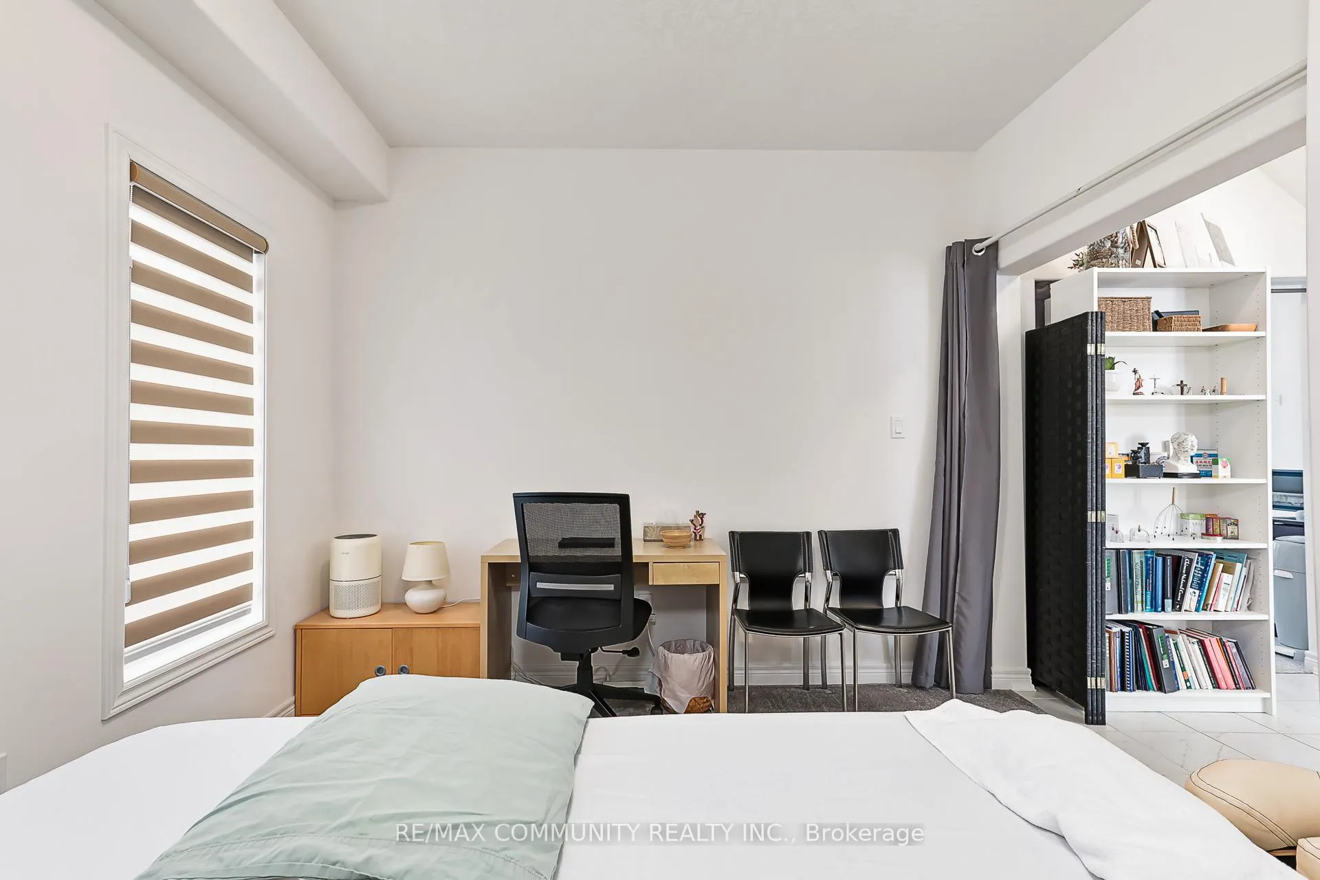 Photo 9 of 122 Plewes Drive, Collingwood — HOMEH