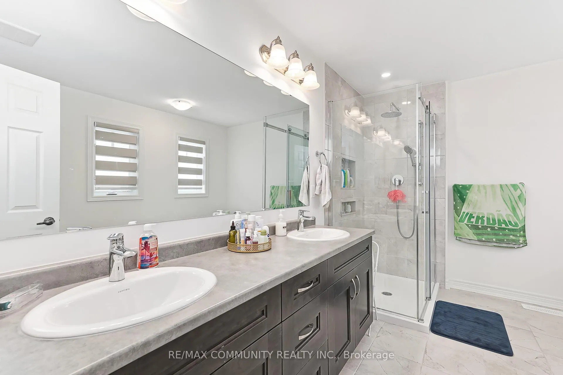 Photo 22 of 122 Plewes Drive, Collingwood — HOMEH