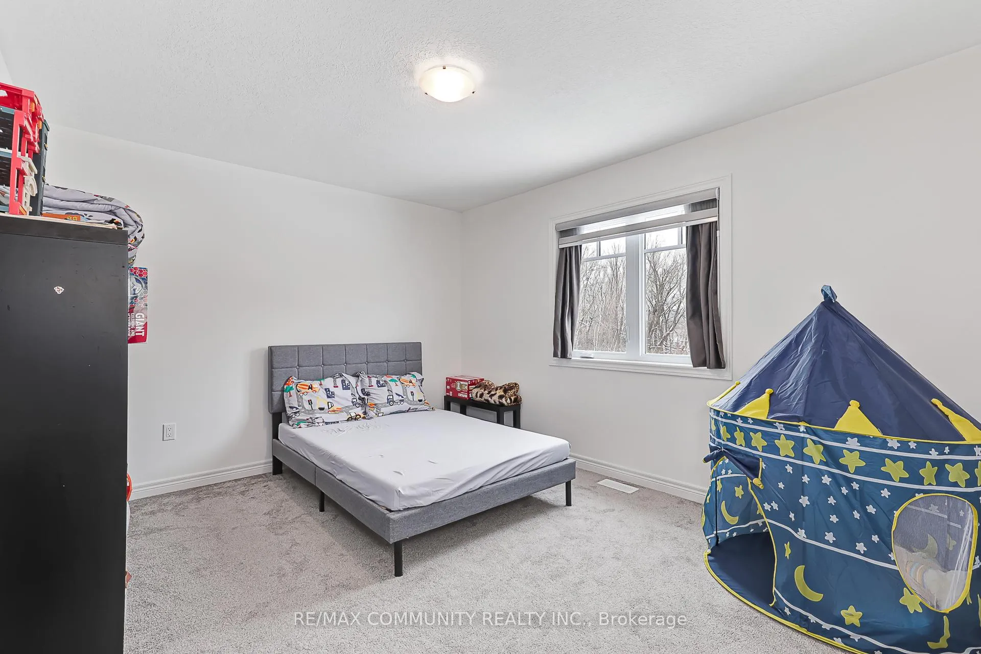 Photo 24 of 122 Plewes Drive, Collingwood — HOMEH