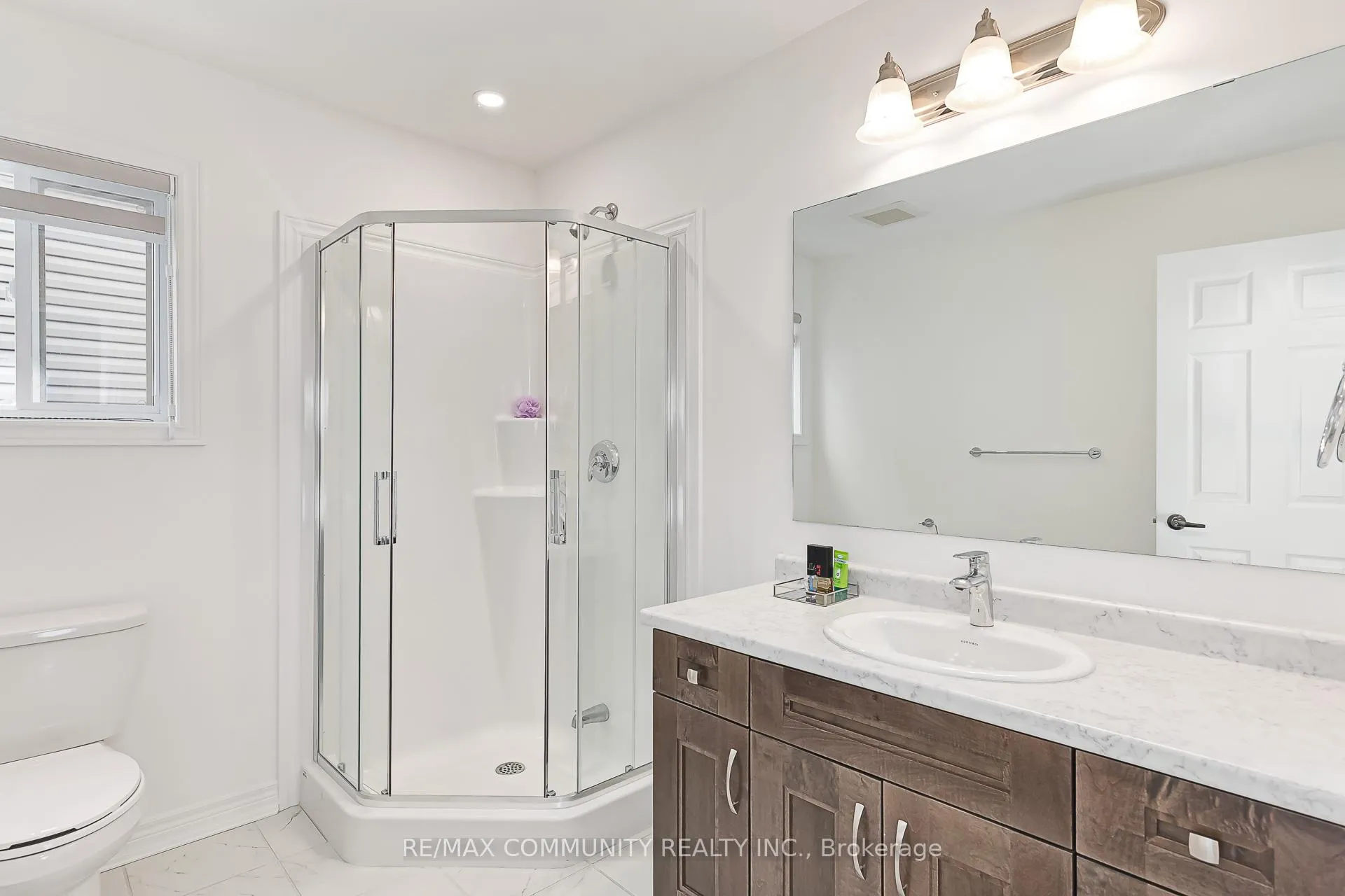 Photo 28 of 122 Plewes Drive, Collingwood — HOMEH