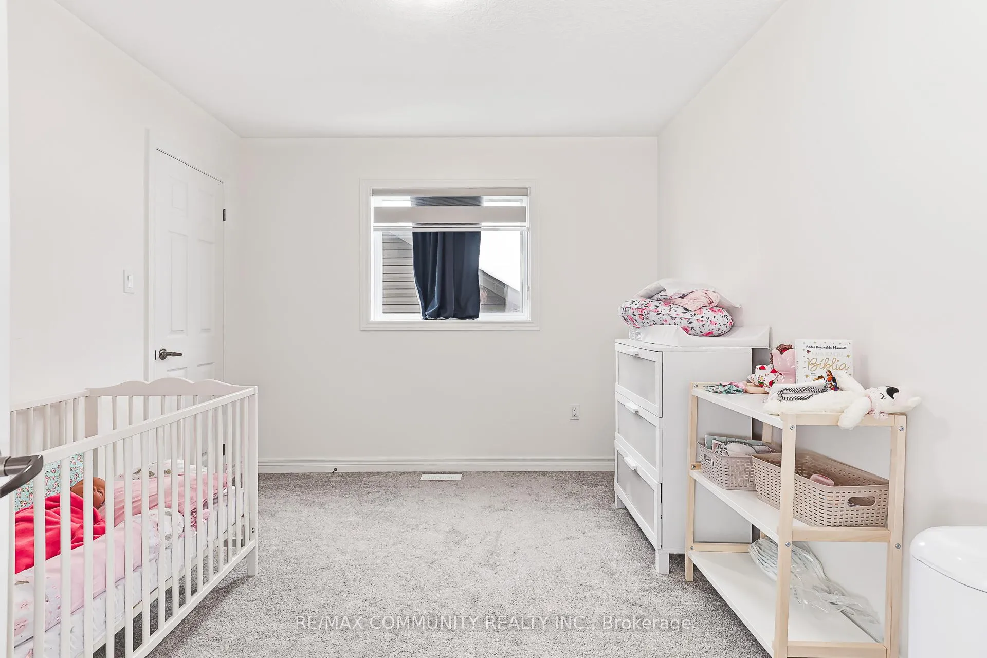 Photo 31 of 122 Plewes Drive, Collingwood — HOMEH