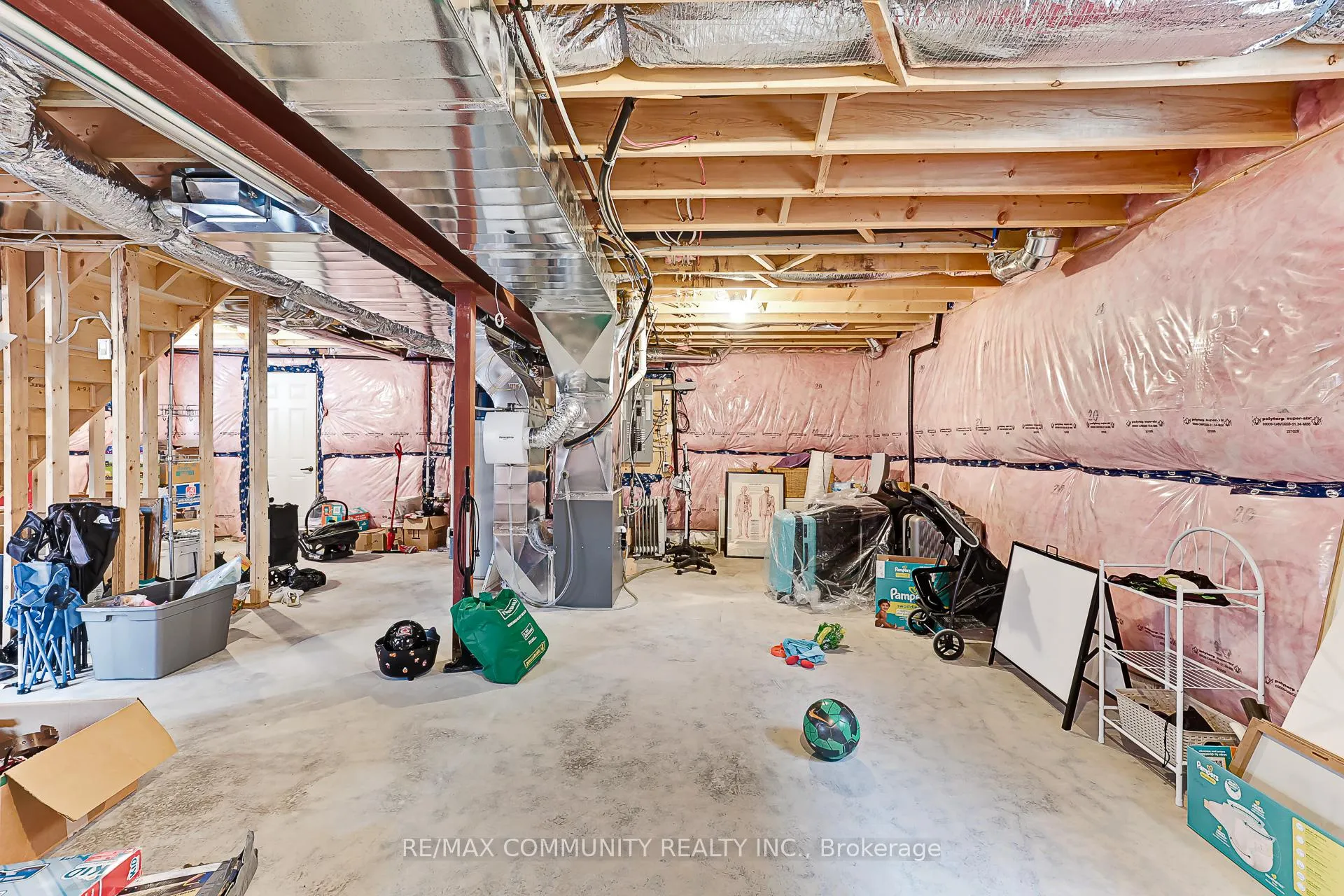 Photo 35 of 122 Plewes Drive, Collingwood — HOMEH