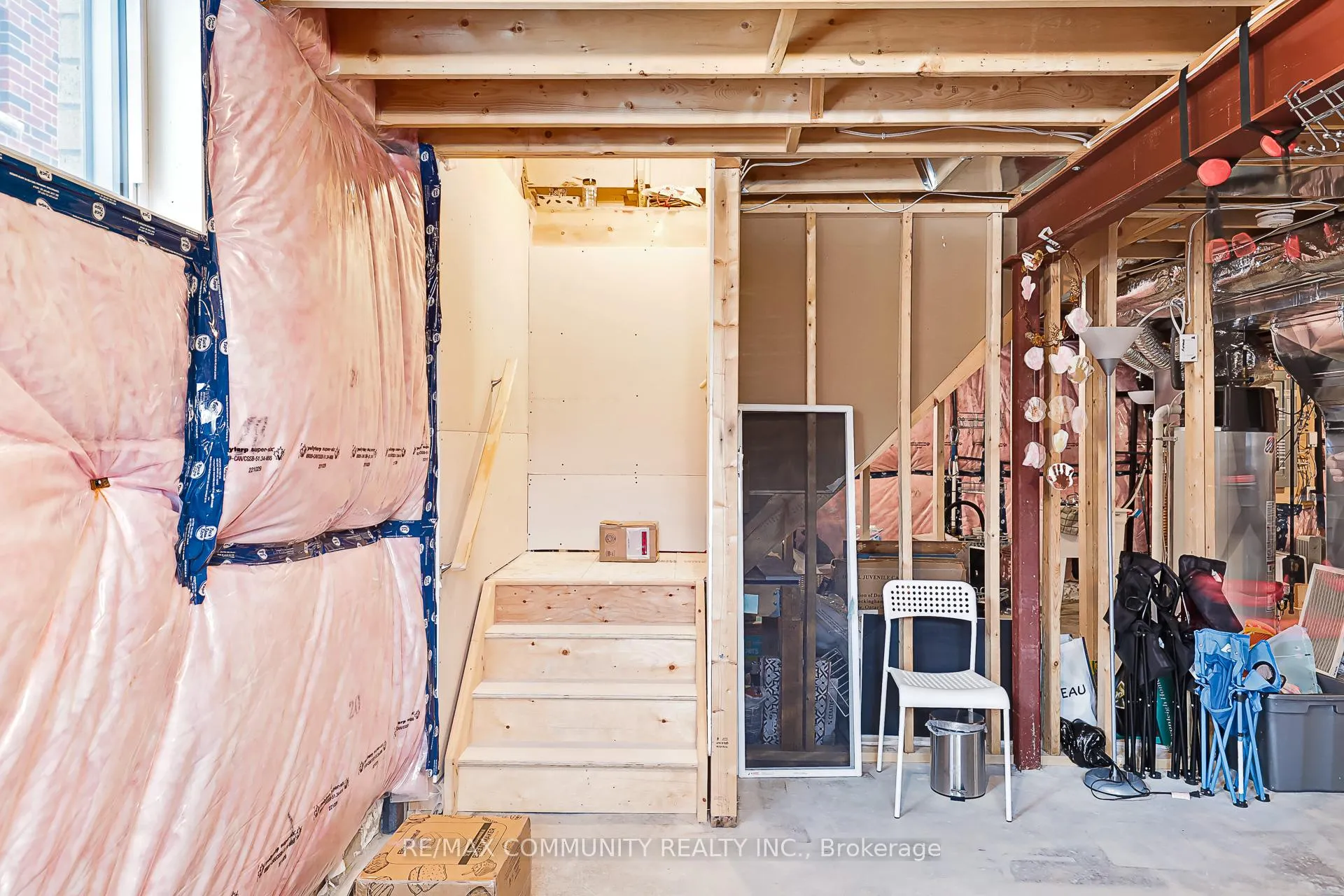 Photo 37 of 122 Plewes Drive, Collingwood — HOMEH