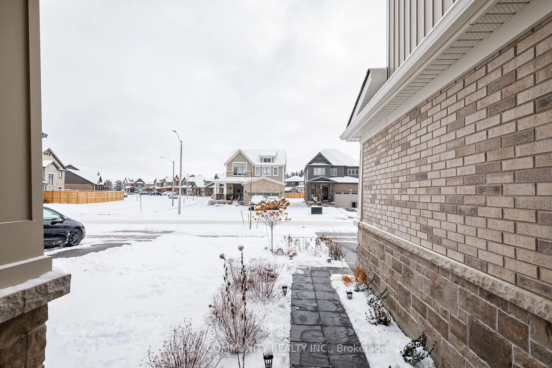 Photo 38 of 122 Plewes Drive, Collingwood — HOMEH