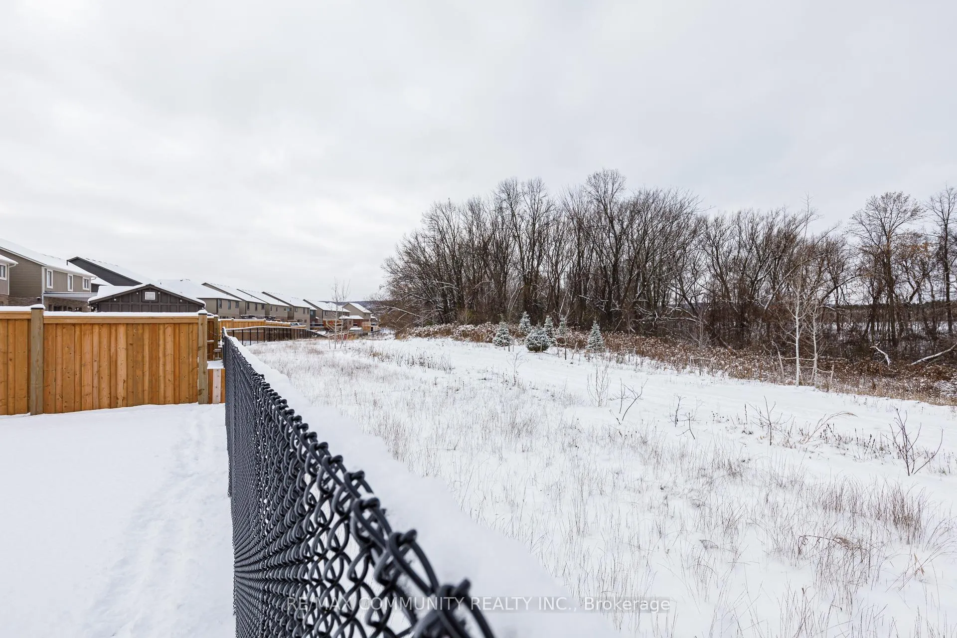 Photo 42 of 122 Plewes Drive, Collingwood — HOMEH