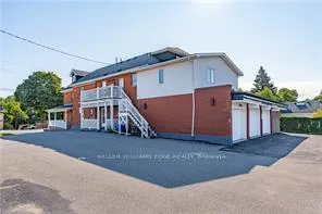 Photo 3 of Unit 203, 22 Mill Street, Hamilton, Waterdown — HOMEH