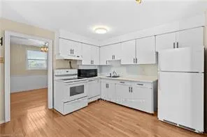 Photo 12 of Unit 203, 22 Mill Street, Hamilton, Waterdown — HOMEH