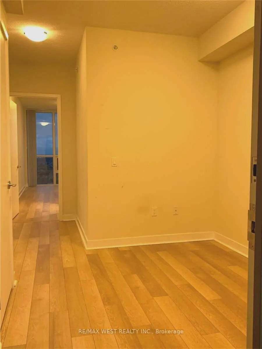 Photo 7 of Unit 1502, 3975 Grand Park Drive, Mississauga, City Centre — HOMEH