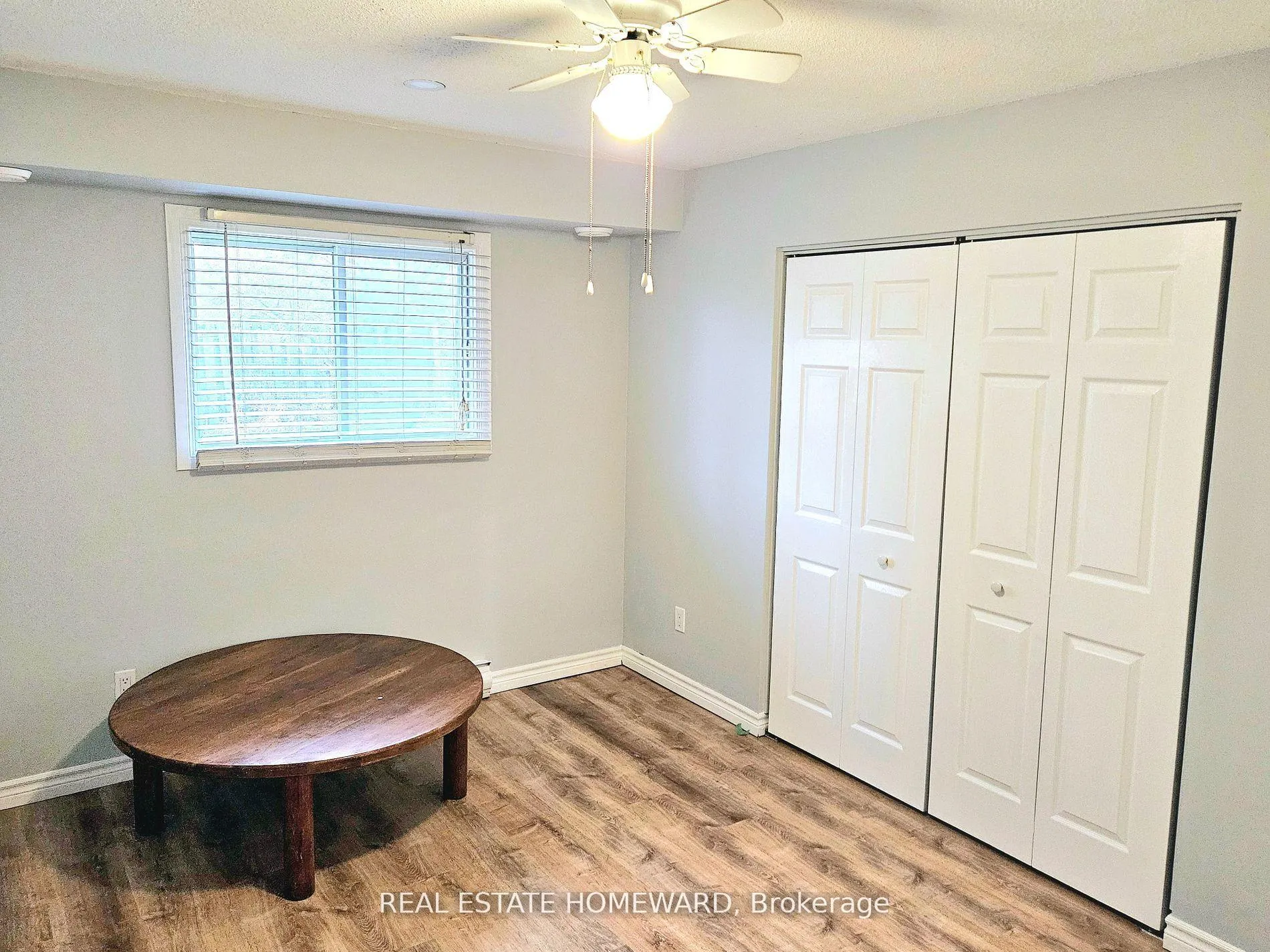 Photo 4 of 7 Bristow Court, Barrie, Allandale Heights — HOMEH