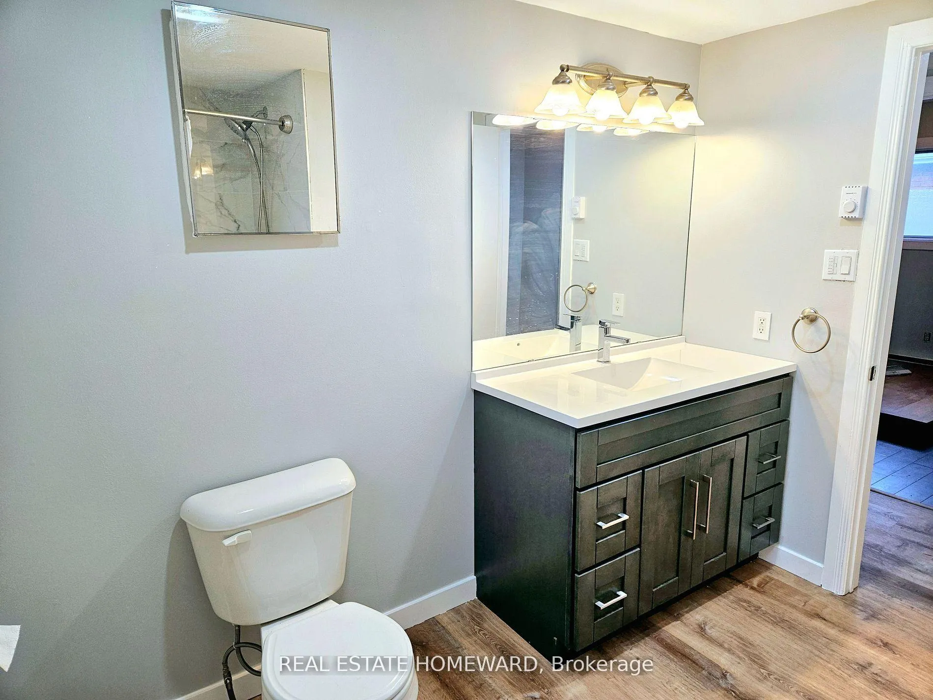 Photo 6 of 7 Bristow Court, Barrie, Allandale Heights — HOMEH