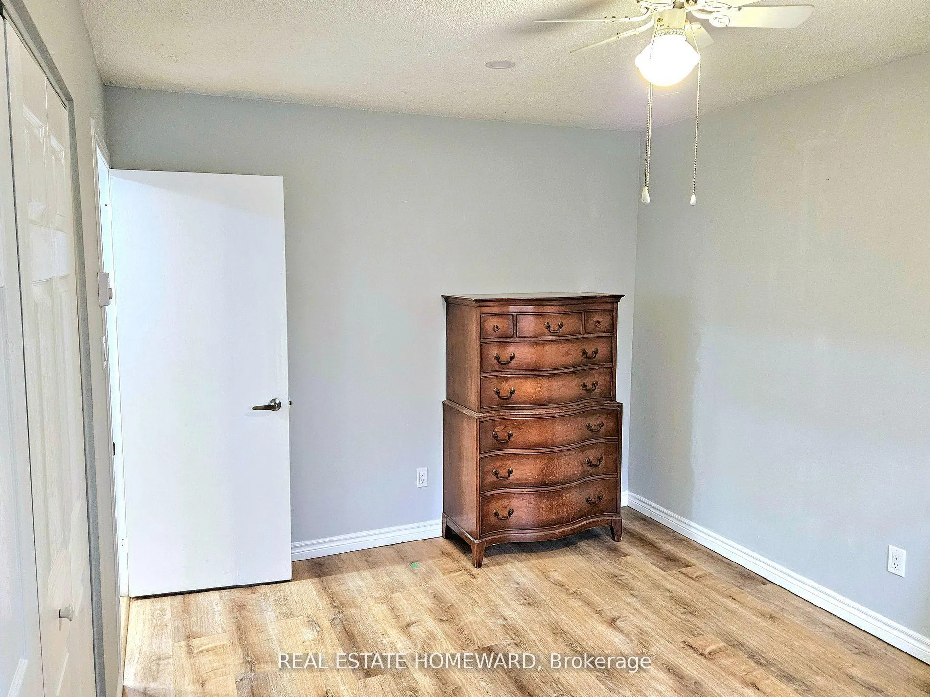 Photo 7 of 7 Bristow Court, Barrie, Allandale Heights — HOMEH