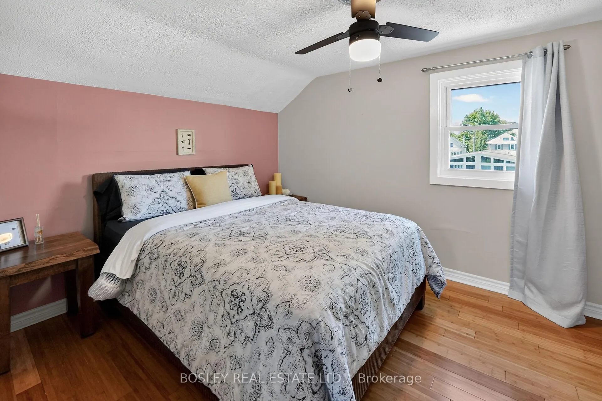 Photo 20 of 21 Chapel Street N, Thorold, Thorold Downtown — HOMEH