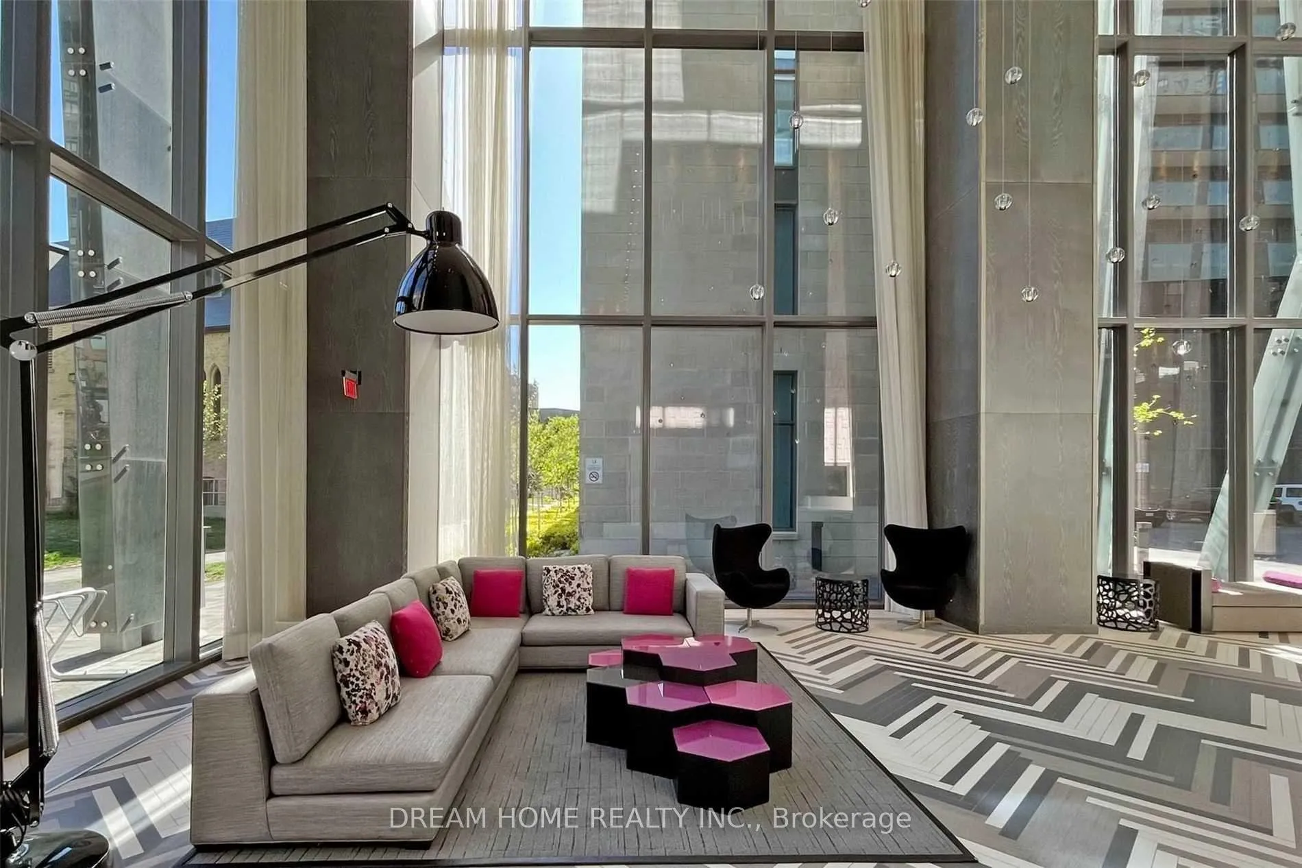 Photo 2 of Unit 1105, 1080 Bay Street, Toronto, Bay Street Corridor — HOMEH