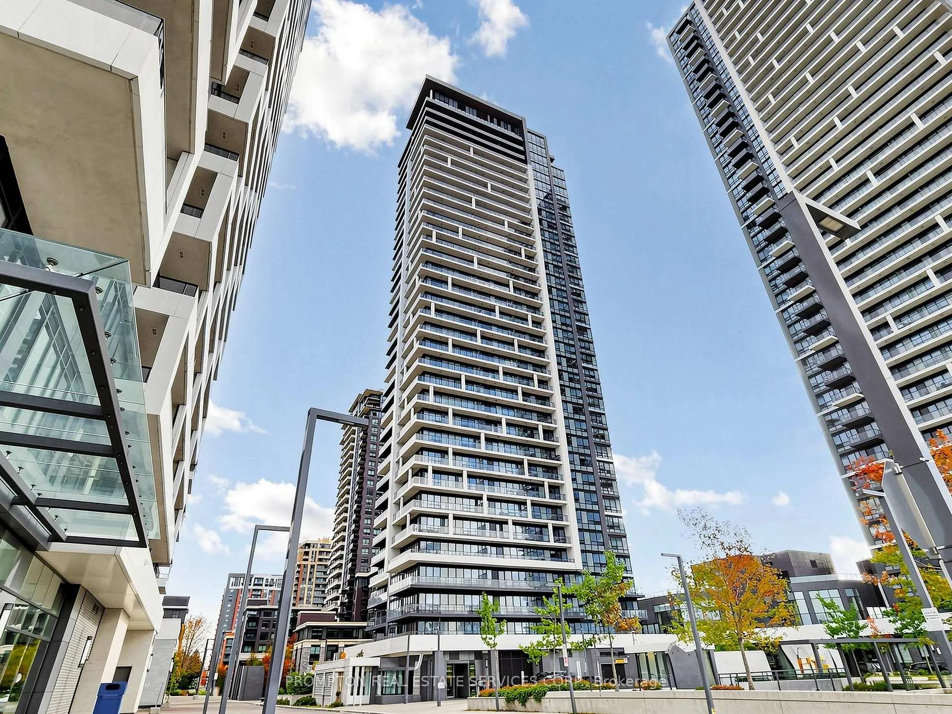 Photo 2 of Unit 507, 8 Water Walk Drive, Markham, Unionville — HOMEH