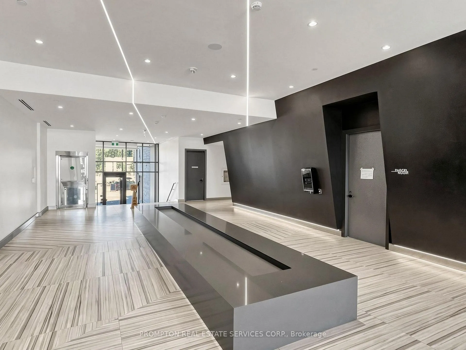 Photo 5 of Unit 507, 8 Water Walk Drive, Markham, Unionville — HOMEH