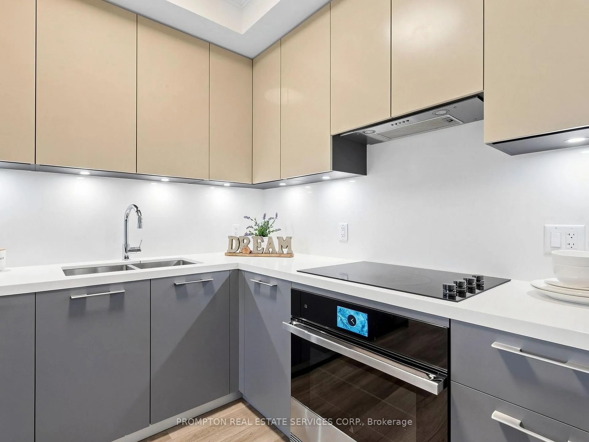 Photo 21 of Unit 507, 8 Water Walk Drive, Markham, Unionville — HOMEH