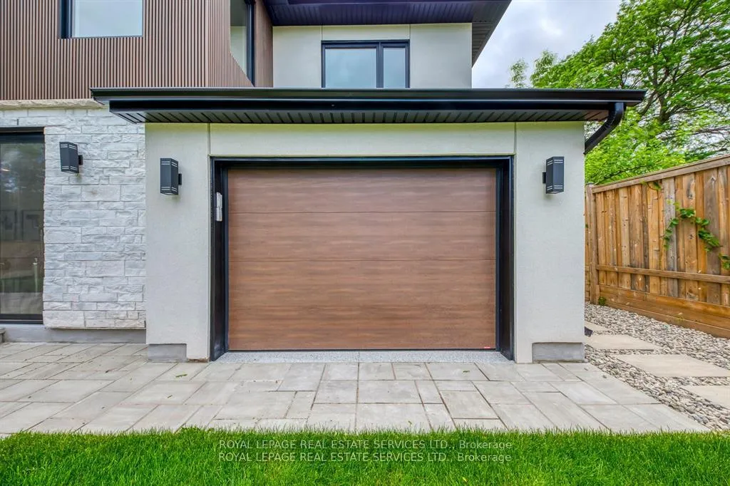 Photo 45 of 559 Walkers Line, Burlington, Shoreacres — HOMEH