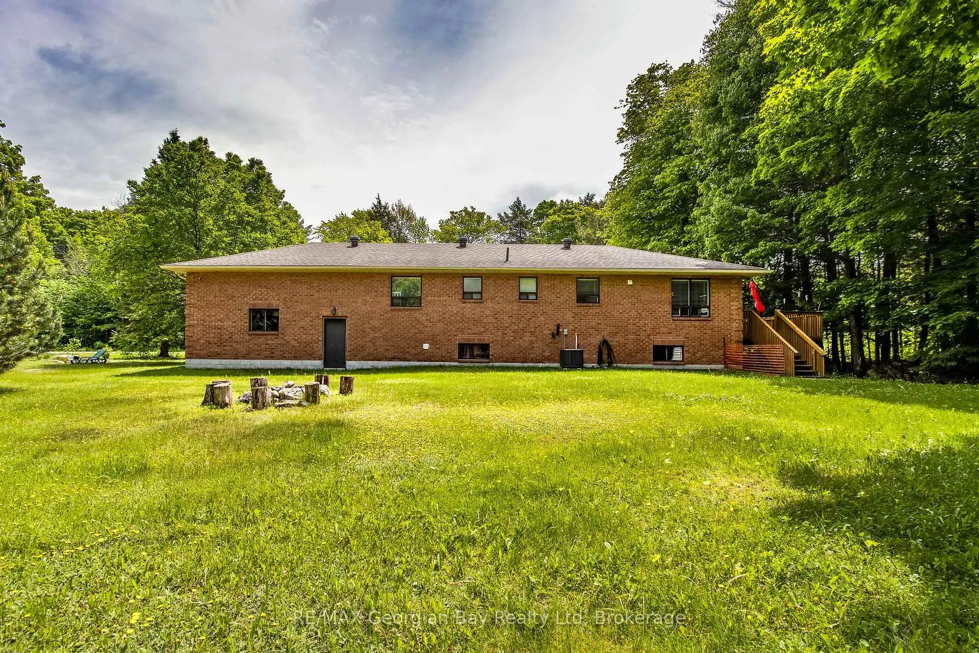Photo 10 of 50 Leonard Road, Tiny, Rural Tiny — HOMEH