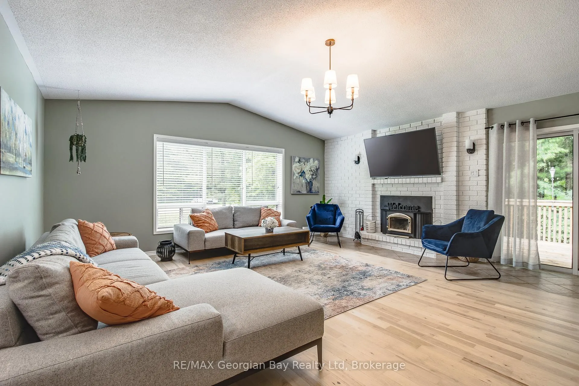 Photo 12 of 50 Leonard Road, Tiny, Rural Tiny — HOMEH