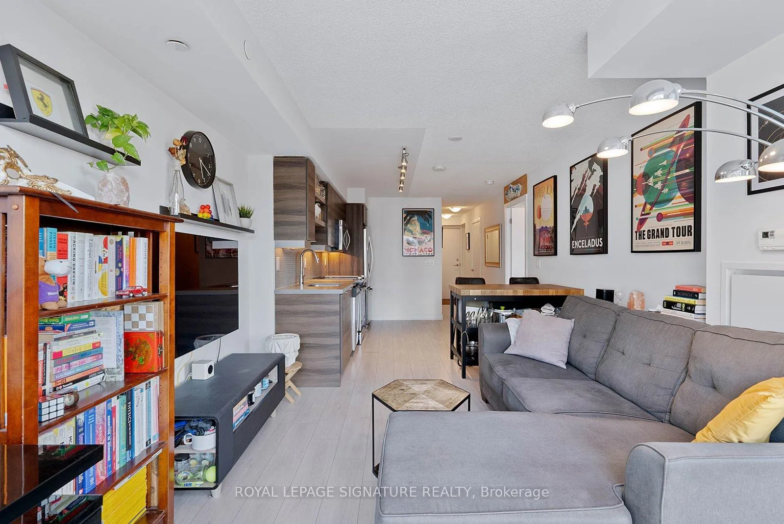 Photo 5 of Unit 710, 525 Adelaide Street W, Toronto, Waterfront Communities — HOMEH