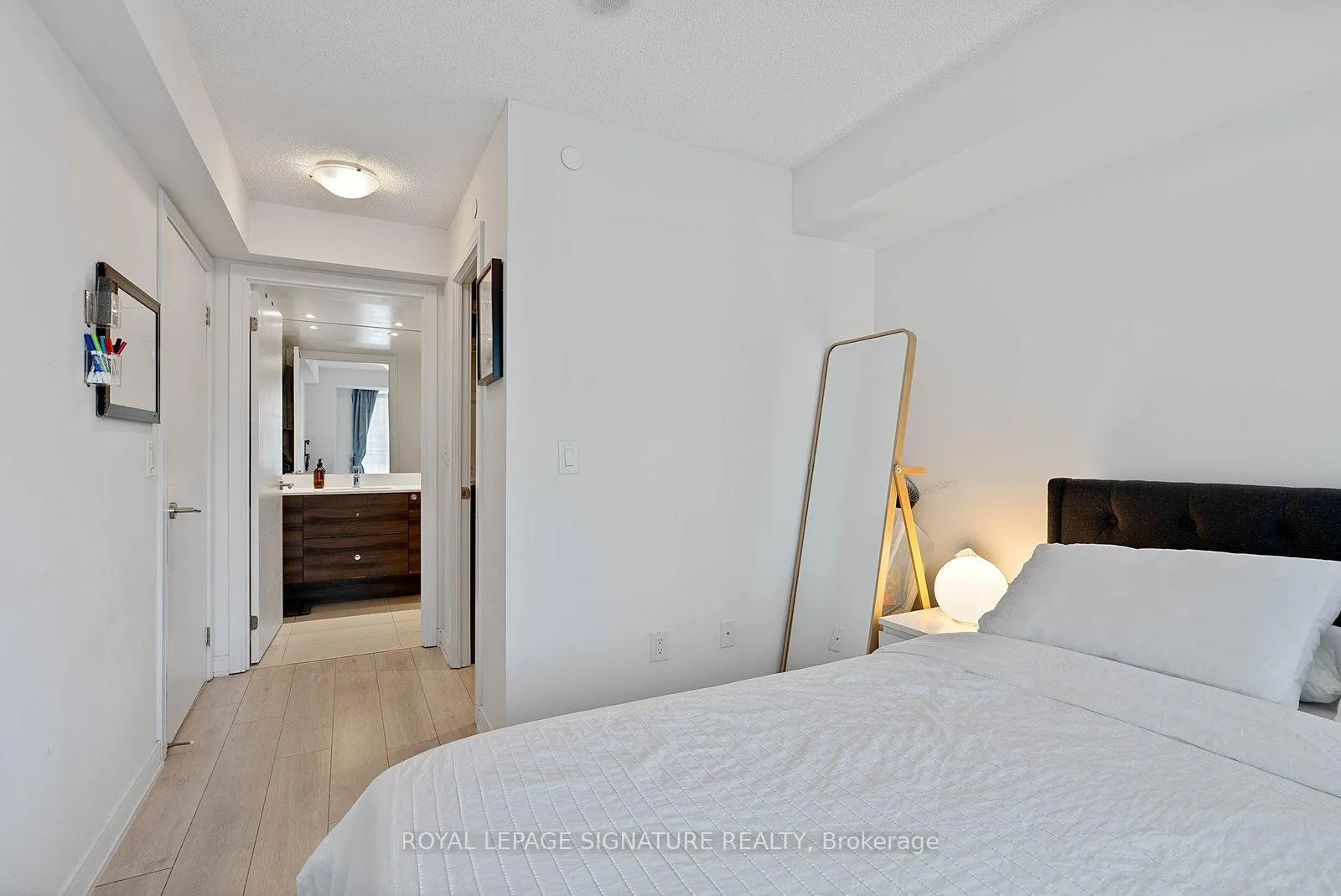 Photo 15 of Unit 710, 525 Adelaide Street W, Toronto, Waterfront Communities — HOMEH